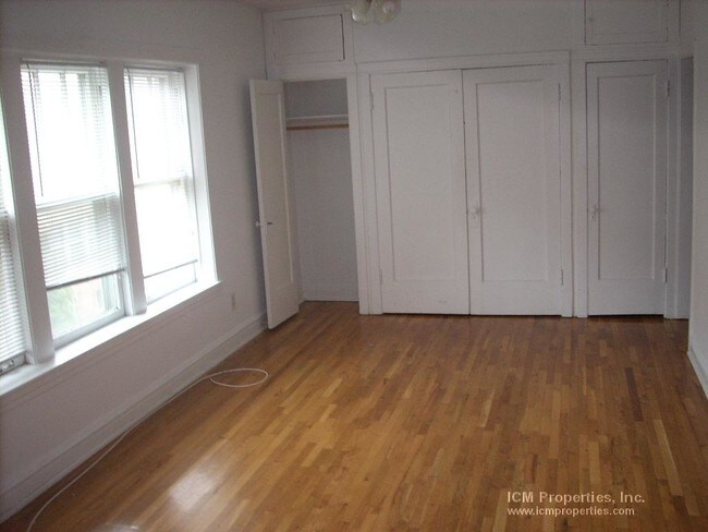 Foto del edificio - 3521 N Broadway St