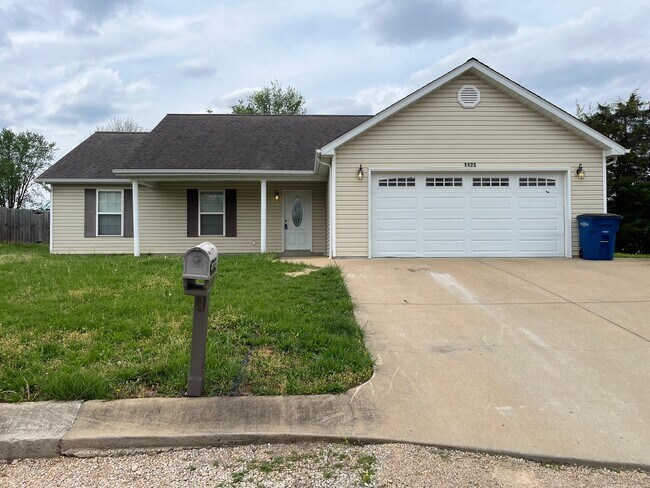 Foto del edificio - Well-Maintained 3BR/2BA Home in the Heart of Desloge