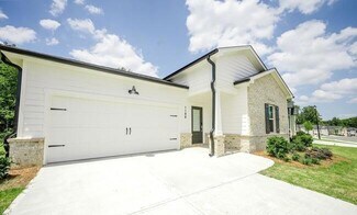 Building Photo - 1298 Mabry St