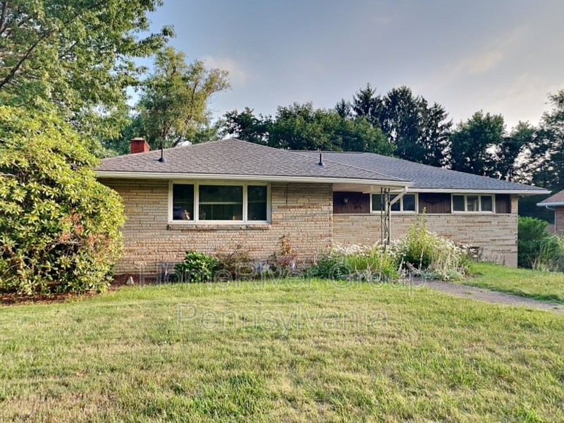 Primary Photo - 1962 Shady Oak Dr
