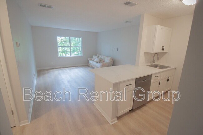 Foto del edificio - 6840 Blue Heron Blvd