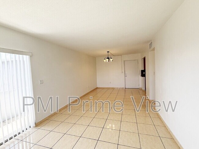 Foto del edificio - 495 NW 72nd Ave