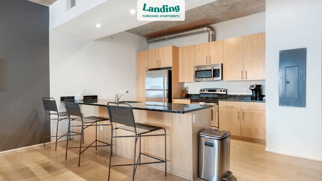 Foto del edificio - 1025 N Fillmore St