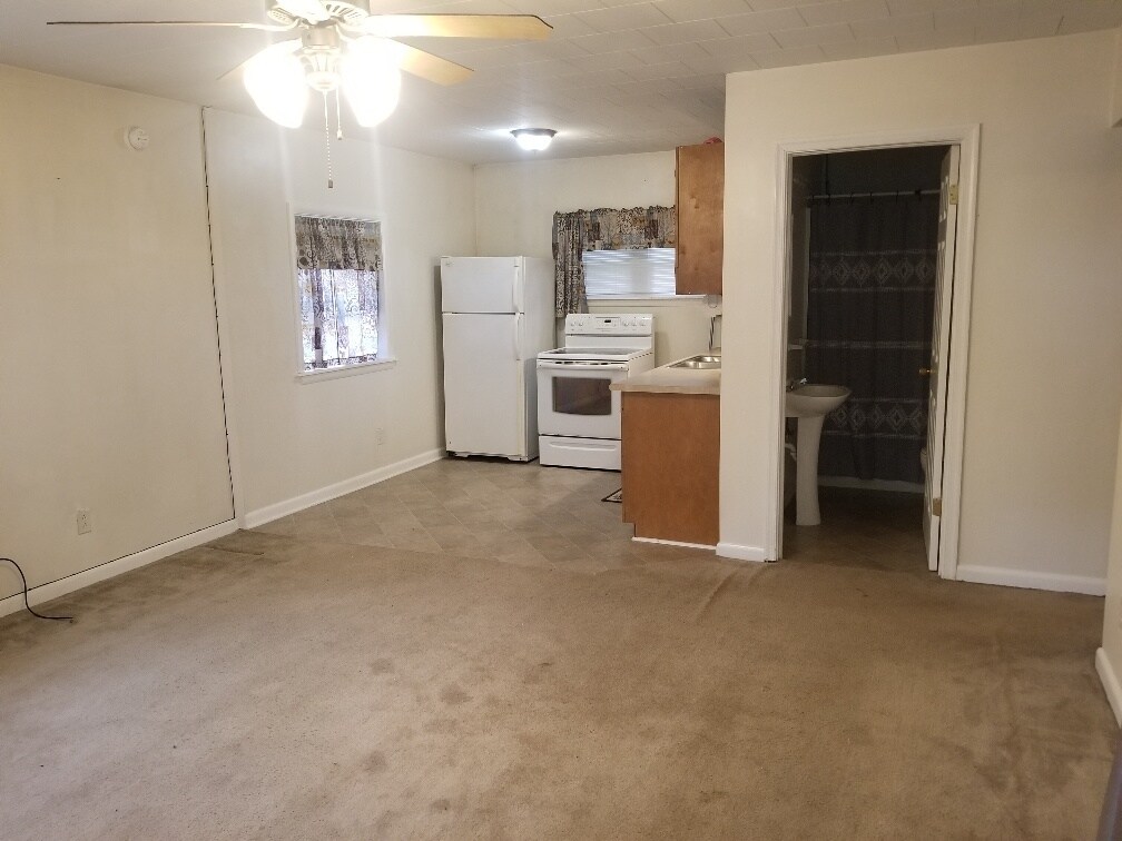 8191 E Main Rd Unit 1, Le Roy, NY 14482 Apartments in Le Roy, NY