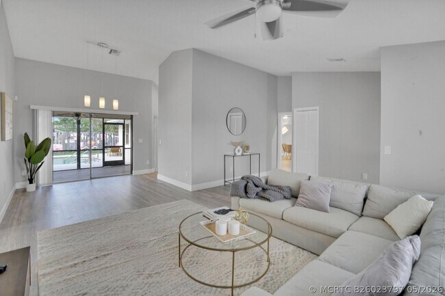 Foto del edificio - 13834 Geranium Pl
