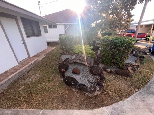 Building Photo - 5 Bedrooms | 2 Bathrooms | 3-Car Carport |...