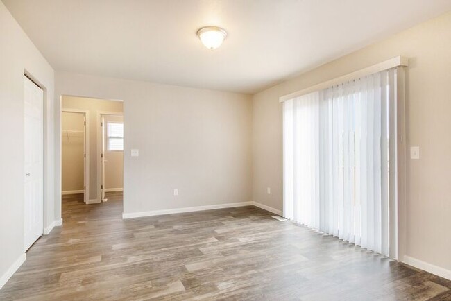 Foto del edificio - 5347 Eagle Glen Dr SW