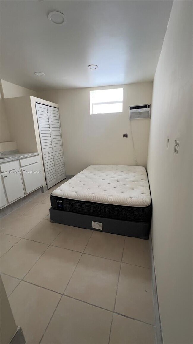 Foto del edificio - 1845 Bay Rd