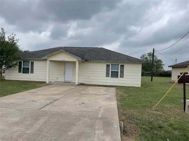 Frente - 20799 Pine Island Rd