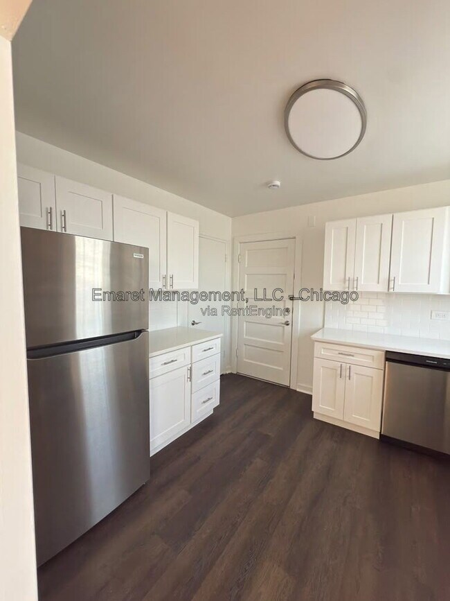 Foto del edificio - 2425 W Berwyn Ave