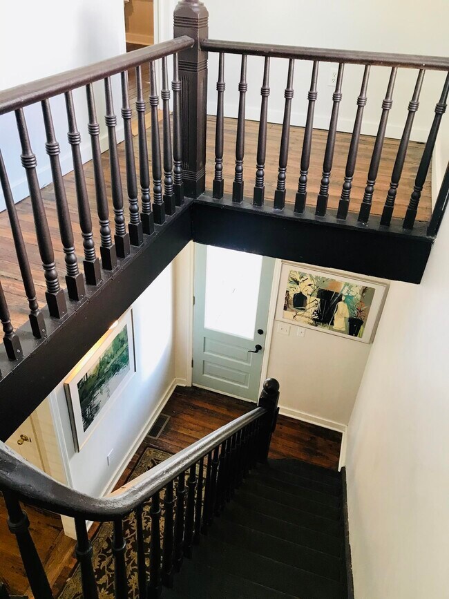 Foto del edificio - 513 E Main St