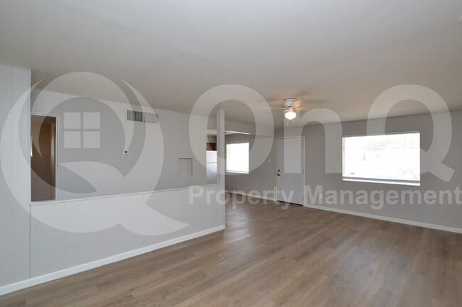 Building Photo - 3529 W Pierce St