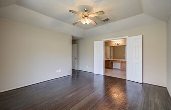 Building Photo - 9430 Halkirk St