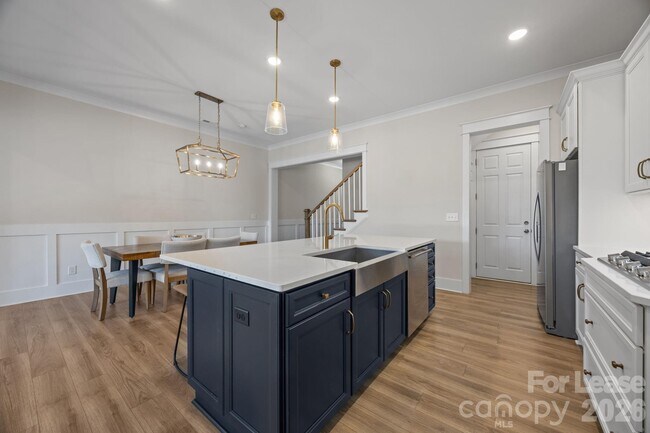 Foto del edificio - 4832 Blanchard Wy