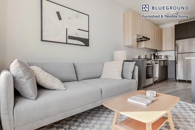 Foto del edificio - 670 N May St
