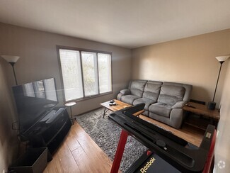 Building Photo - 359 Ontario St