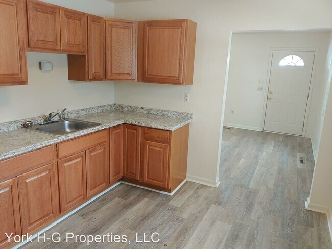Building Photo - 4 br, 1 bath House - 311 Charles Rd