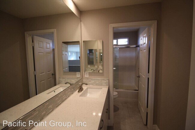 Building Photo - 5 br, 2.5 bath House - 2731 Zinfandel Ct