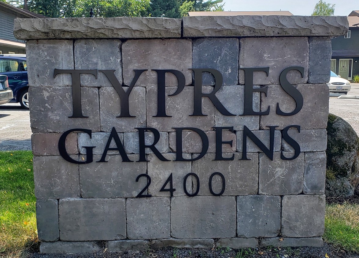 Primary Photo - Typres Gardens