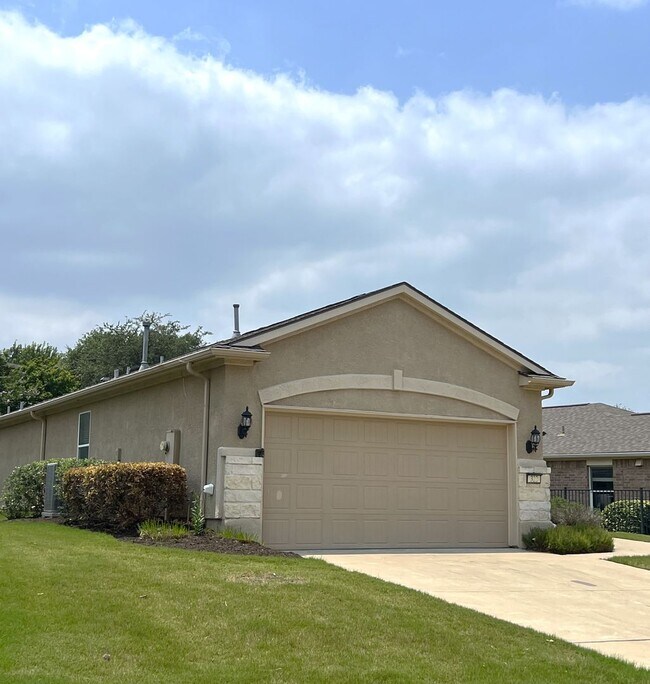 Foto del edificio - 322 Salado Creek Ln-Unfurnished Sun City R...
