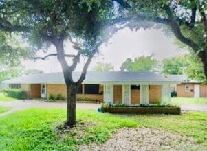 Building Photo - 4901 Timber Ln