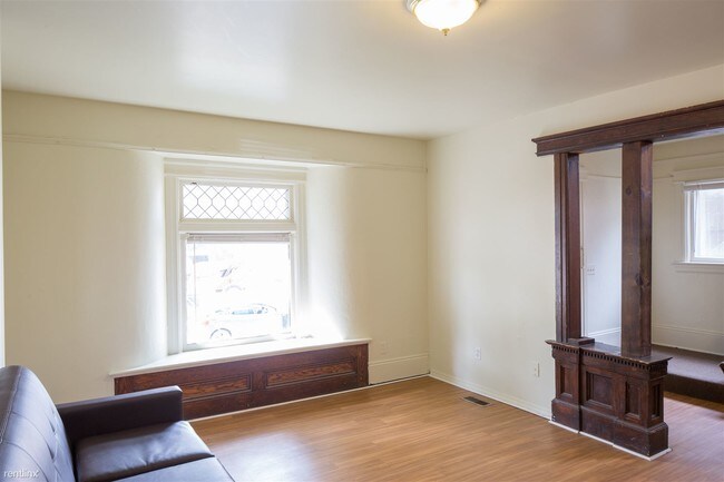 Building Photo - 6 br, 3 bath House - 917 S State St