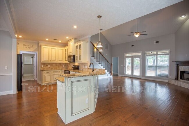 Building Photo - 1004 Red Maple Way