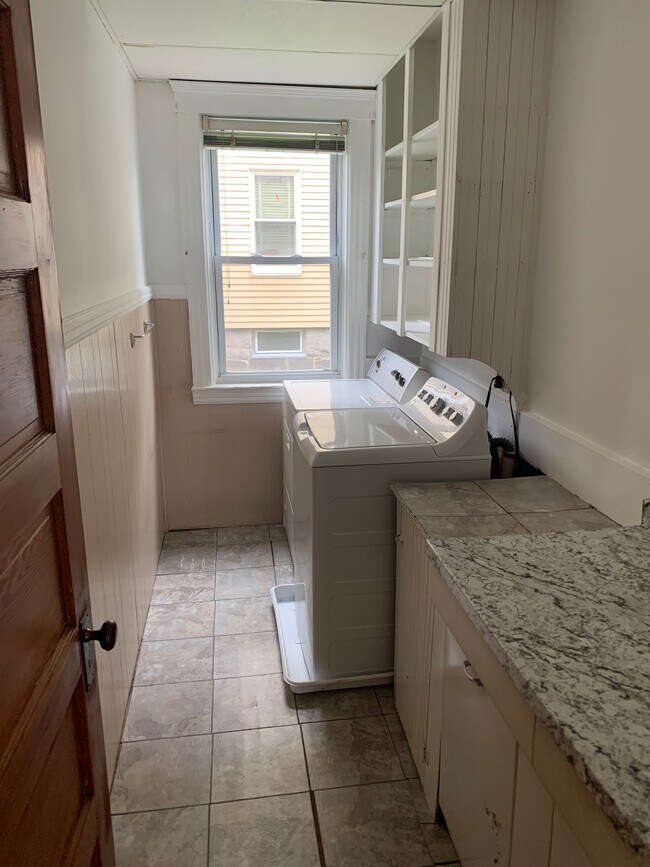 Foto del edificio - 21 Hitchcock Rd