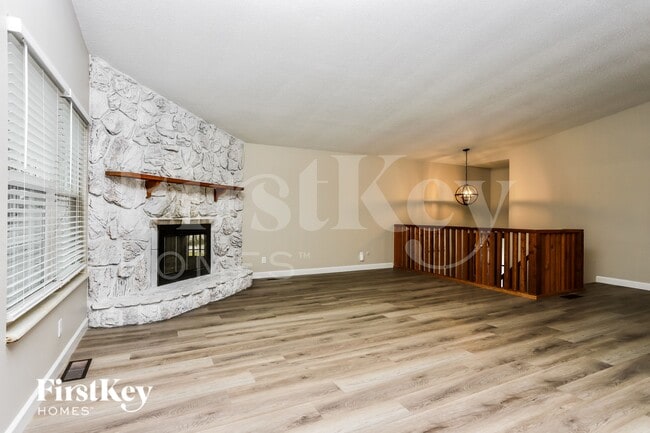 Building Photo - 855 Windemere Ave