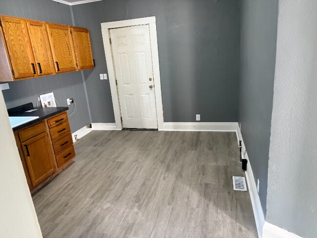 Foto del edificio - 629 Willard St