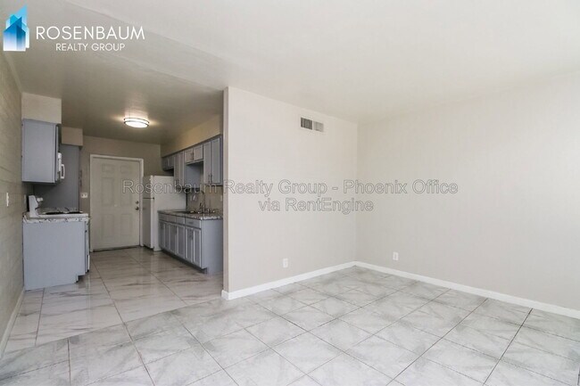 Foto del edificio - 654 S Mesa Dr