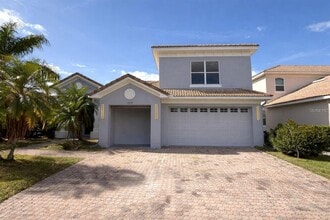 Building Photo - 3504 Valleyview Dr