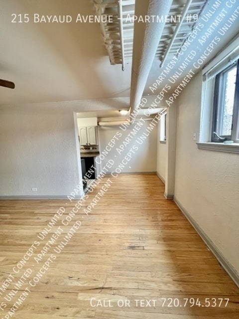 Foto del edificio - 215 E Bayaud Ave