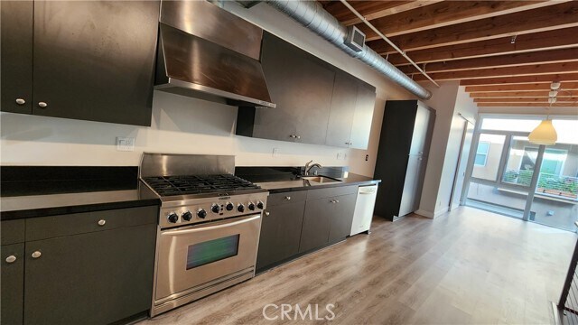 Building Photo - 171 E City Pl Dr