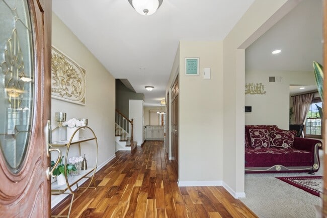 Building Photo - 15216 S Clover Ct