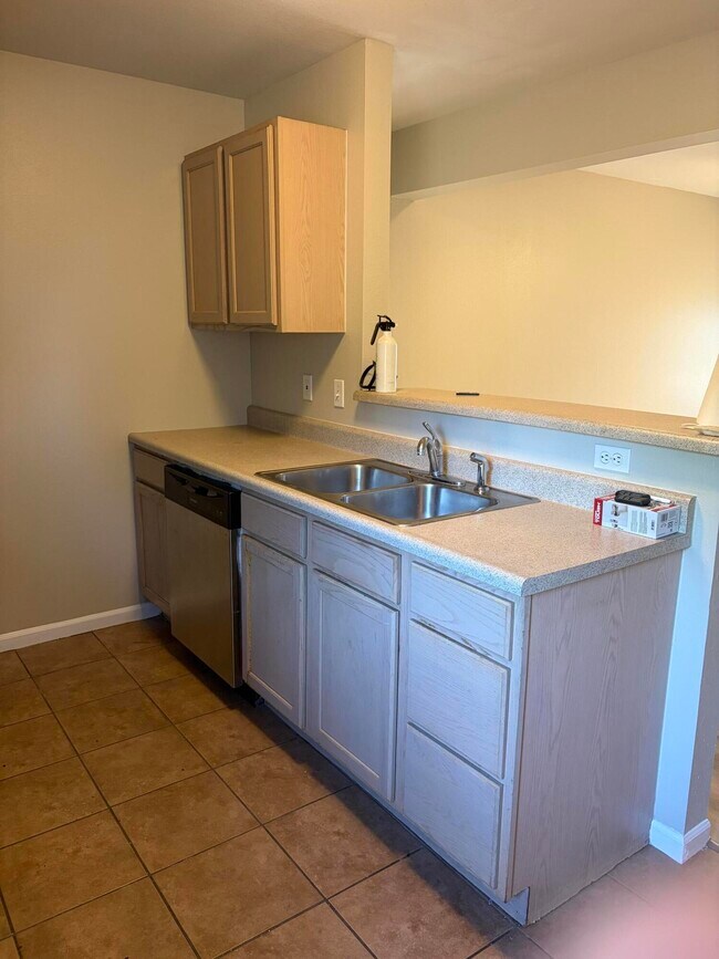 Building Photo - 4106 Arctic Fox Dr