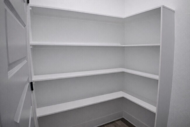 Foto del edificio - 8114 Double