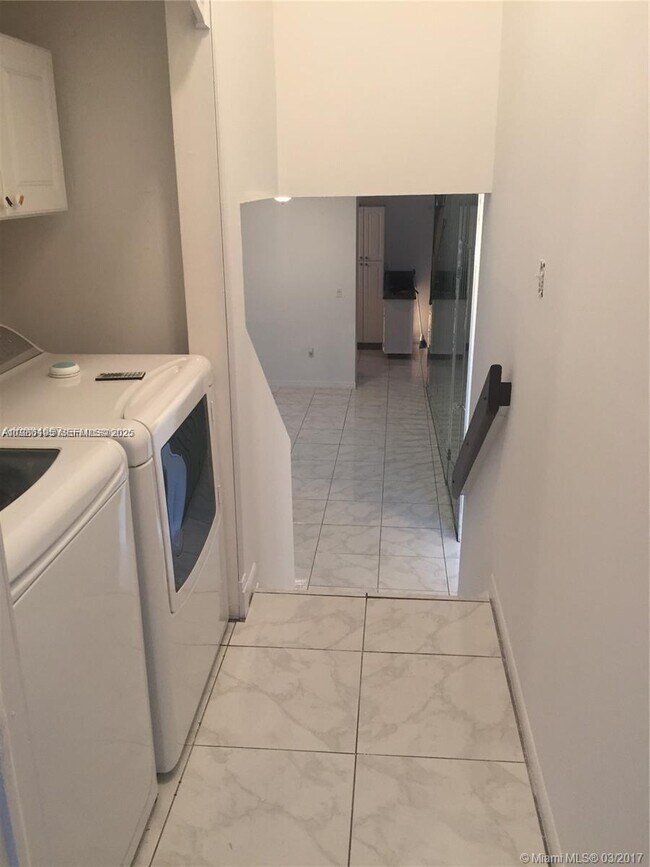 Foto del edificio - 10067 SW 218th St