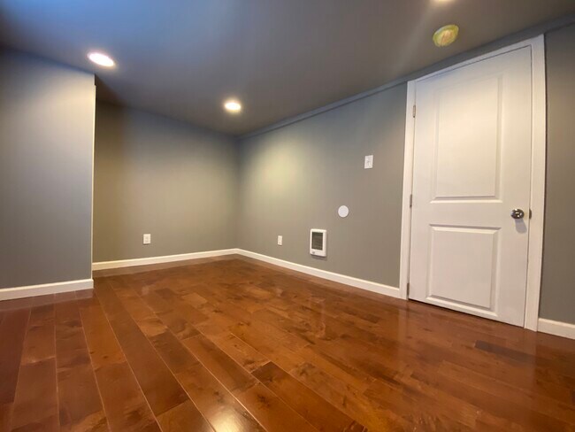 Foto del edificio - 4932 W Thompson St