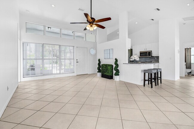 Bright space - 7023 Mill Pond Cir