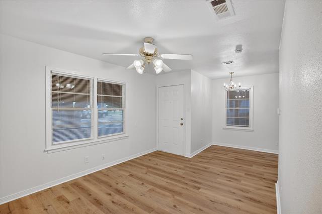 Foto del edificio - 4709 Mayfair St