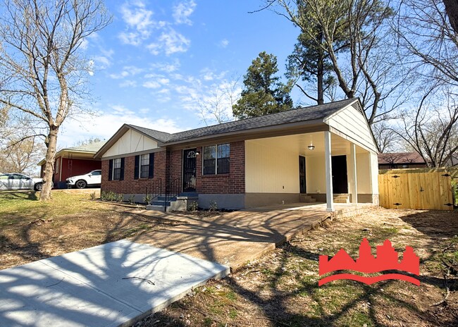 Foto del edificio - 5286 Broken Oak Dr