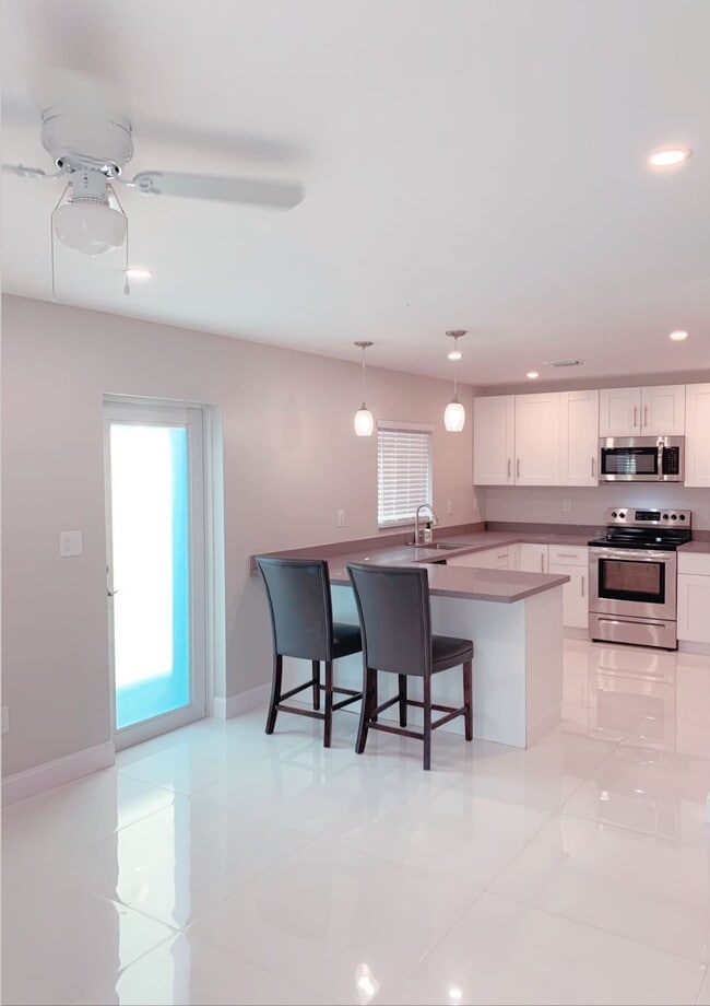 Foto del edificio - 2852 SW 36th Ave