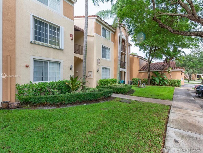 Building Photo - 2041 Renaissance Blvd