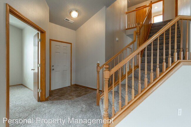 Building Photo - 4 br, 2.5 bath House - 1500 NW 14th St
