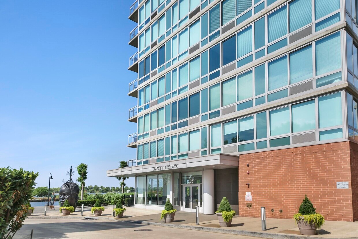 25 Hudson St Unit 310, Jersey City, NJ 07302 Condo for Rent in Jersey