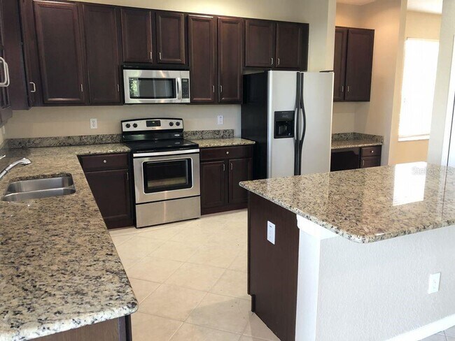 Foto del edificio - 6112 41st St E