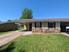 Building Photo - 710-730 20th St