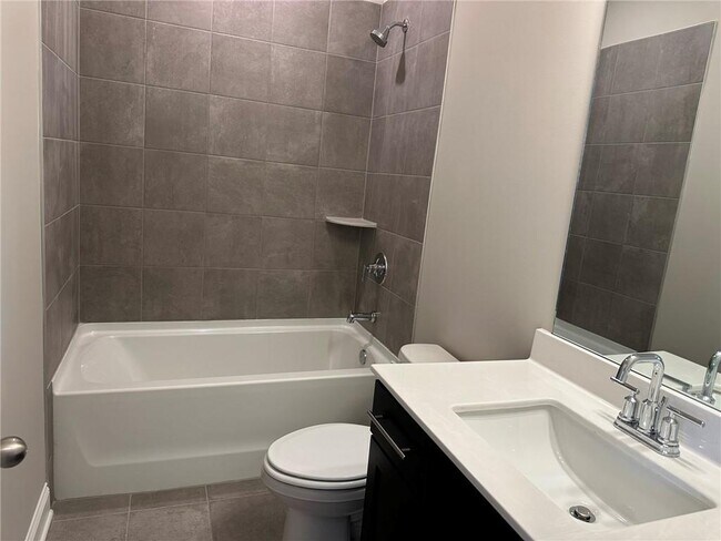 Foto del edificio - 6045 Liatris St SE