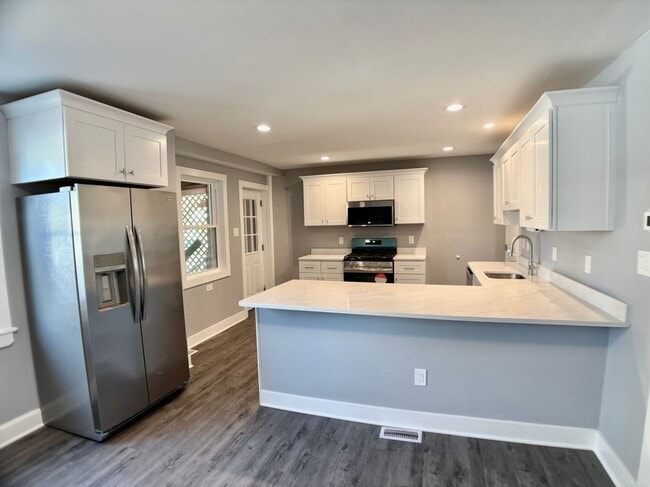 Building Photo - 1107 Cinnaminson Ave